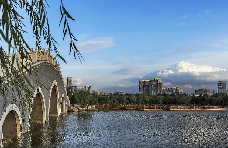 ����װ�޹�˾