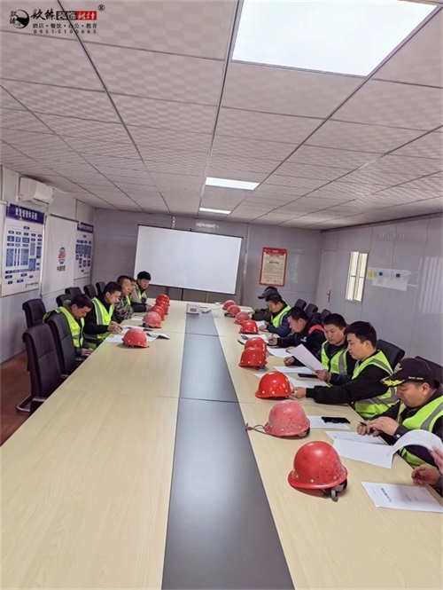 ����װ�޹�˾|���ز���ȫ������ѵ